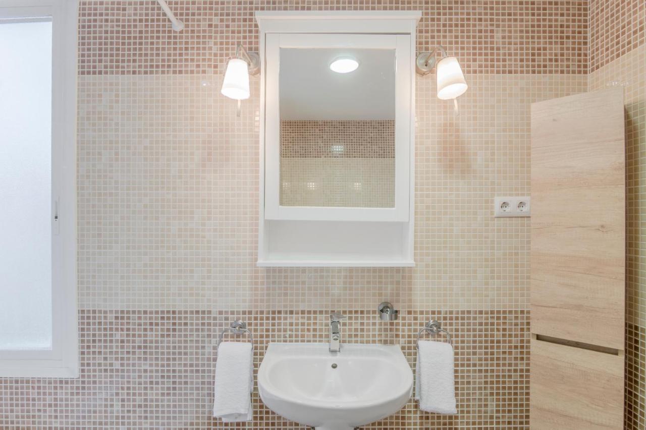 Descalzas Reales Apartment Мадрид Екстериор снимка